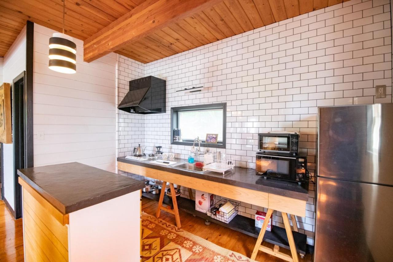 Flex Beach House Motobu Bagian luar foto